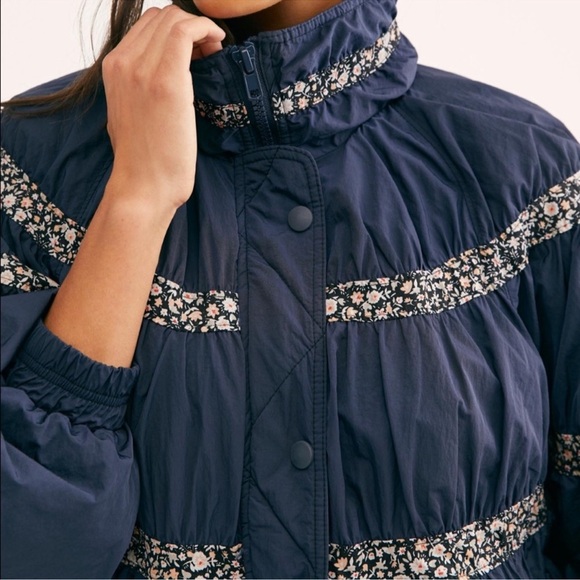 FREE PEOPLE We The Free On My Mind Winter Oversize Bomber Jacket in Navy Sz. M - Picture 6 of 14